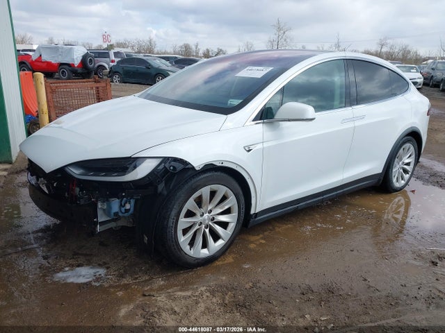 2016 TESLA MODEL X 5YJXCBE2XGF005794 Photo 1