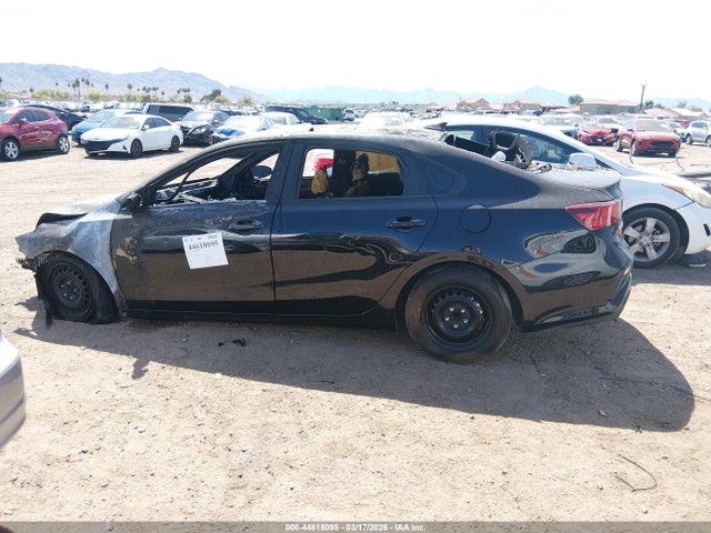 KIA FORTE FE 2019 3KPF24AD2KE123743 Image 13