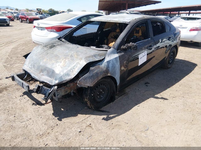 KIA FORTE FE 2019 3KPF24AD2KE123743 Image 2