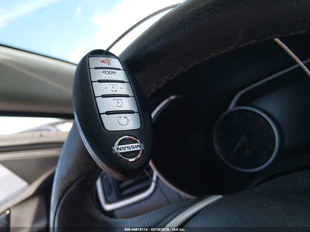 1N4AA6AP5HC419560 Nissan Maxima 3.5 Sv