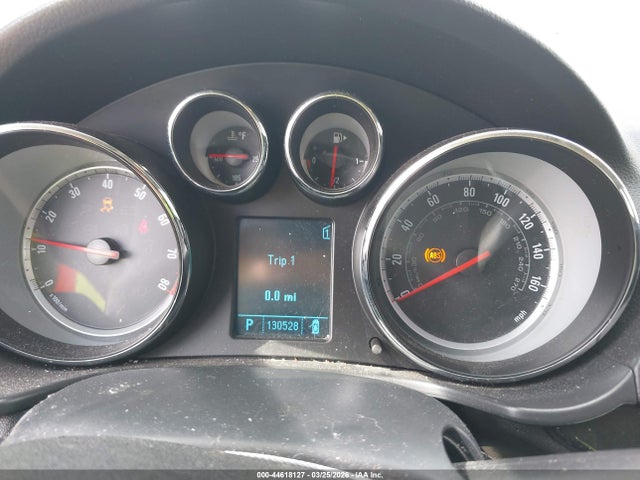 44618127 :رقم المزاد ، 2G4GR5EC1B9185510 vin ، 2011 Buick Regal Cxl Oshawa مزاد بيع