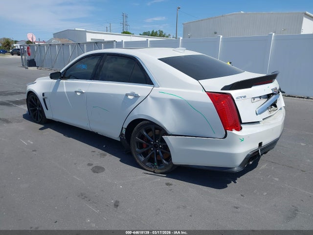 2017 CADILLAC CTS-V 1G6A15S60H0147997 Photo 2
