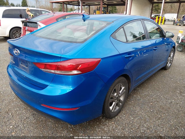 KMHD84LF9HU067021 Hyundai ELANTRA SE