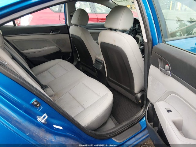KMHD84LF9HU067021 Hyundai ELANTRA SE