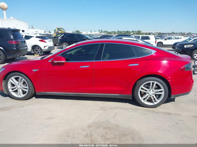 44618196 :رقم المزاد ، 5YJSA1S27FF087514 vin ، 2015 Tesla Model S 70d/85d/p85d مزاد بيع