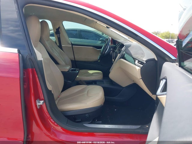 44618196 :رقم المزاد ، 5YJSA1S27FF087514 vin ، 2015 Tesla Model S 70d/85d/p85d مزاد بيع