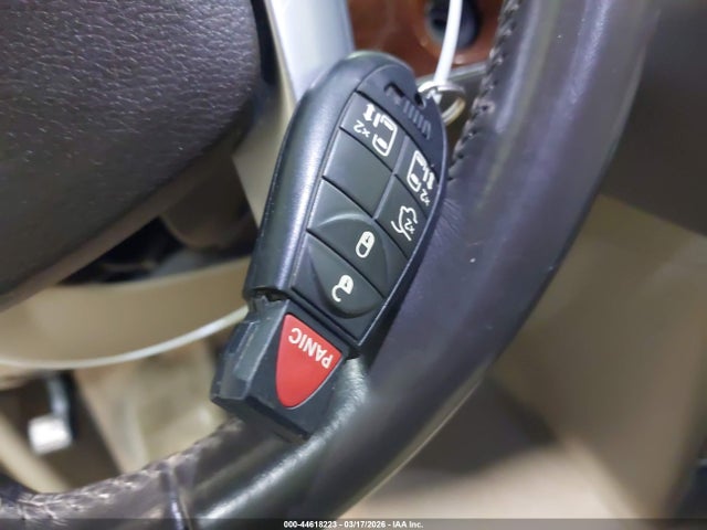 2011 Chrysler Town & Country Touring მანქანა იყიდება აუქციონზე, vin: 2A4RR5DG0BR676646, აუქციონის ნომერი: 44618223
