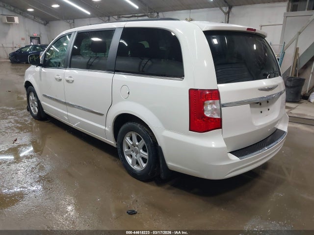 2011 Chrysler Town & Country Touring მანქანა იყიდება აუქციონზე, vin: 2A4RR5DG0BR676646, აუქციონის ნომერი: 44618223