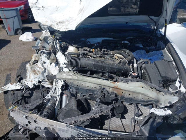 2017 LEXUS IS 200T JTHBA1D21H5044318 Photo 9