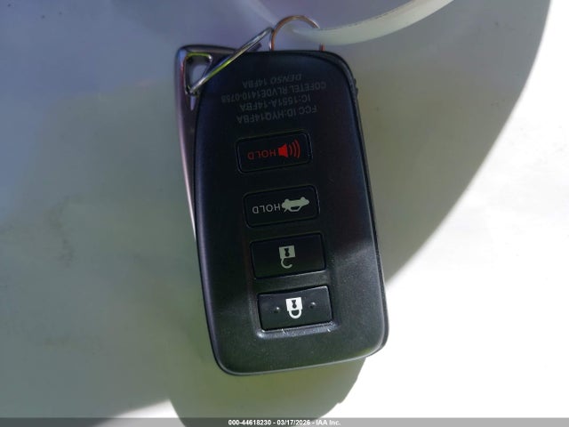 2017 LEXUS IS 200T JTHBA1D21H5044318 Photo 10