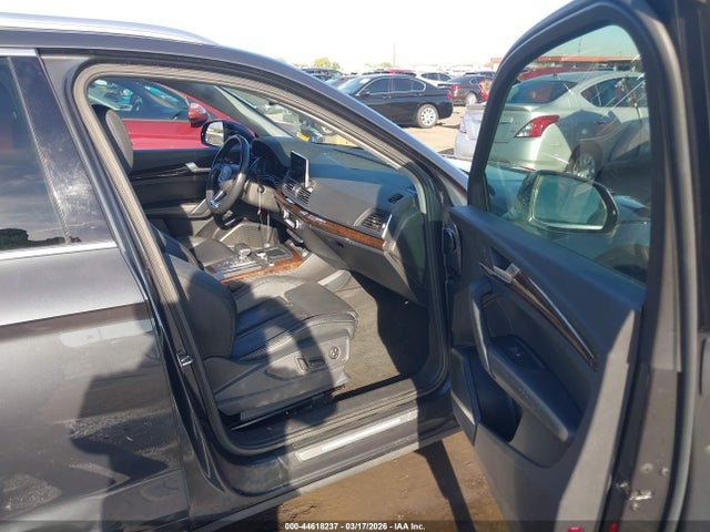 WA1BNAFY6K2030666 Audi Q5 45 Premium