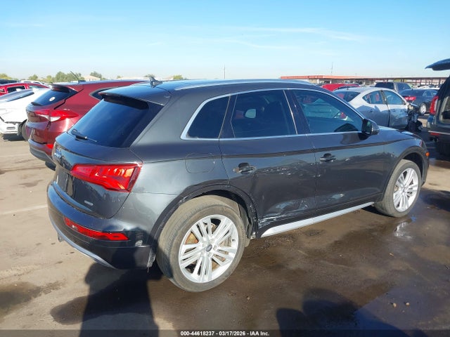 WA1BNAFY6K2030666 Audi Q5 45 Premium