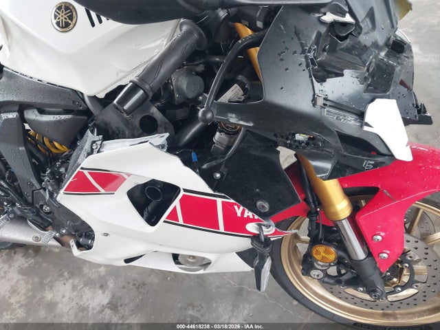 Yamaha Yzfr7 2022 JYARM38E9NA003229 Image 16