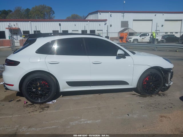 Продаж на аукціоні авто 2018 Porsche Macan Gts, vin: WP1AG2A58JLB64004, номер лоту: 44618243