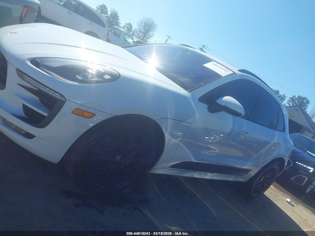 Продаж на аукціоні авто 2018 Porsche Macan Gts, vin: WP1AG2A58JLB64004, номер лоту: 44618243