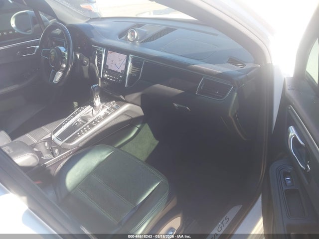 Продаж на аукціоні авто 2018 Porsche Macan Gts, vin: WP1AG2A58JLB64004, номер лоту: 44618243