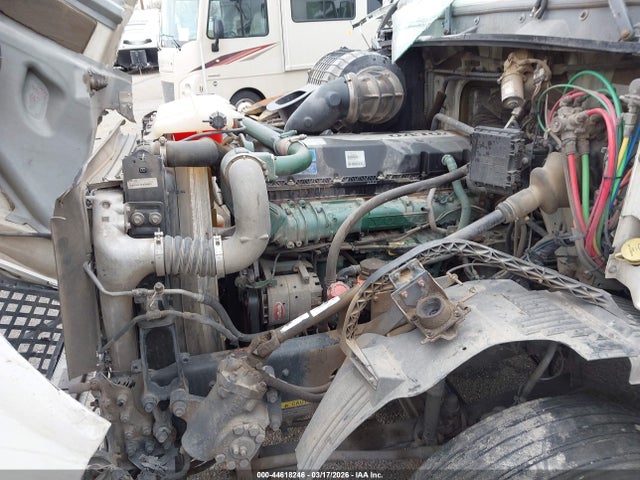 Aukcja sprzedaży 2016 Volvo Vn Vnl, vin: 4V4NC9EH3GN969602, numer aukcji: 44618246