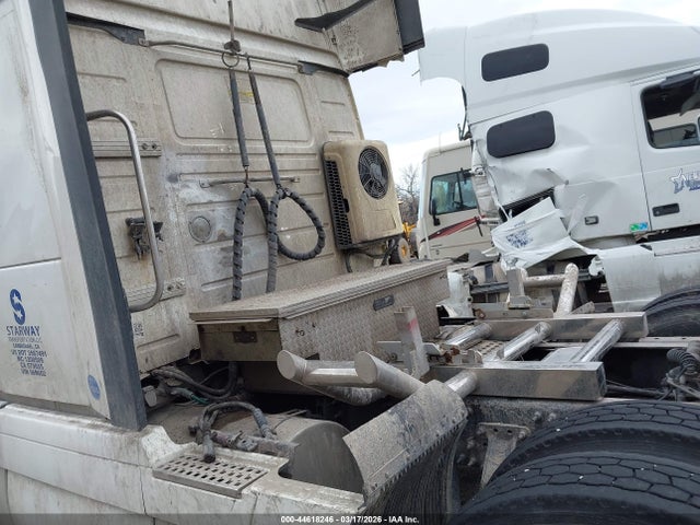 Aukcja sprzedaży 2016 Volvo Vn Vnl, vin: 4V4NC9EH3GN969602, numer aukcji: 44618246