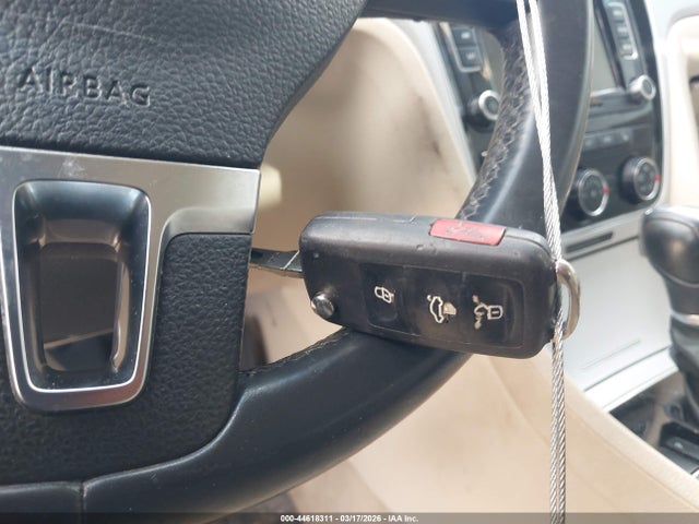 2013 Volkswagen Passat 2.0l Tdi Se მანქანა იყიდება აუქციონზე, vin: 1VWBN7A30DC007219, აუქციონის ნომერი: 44618311