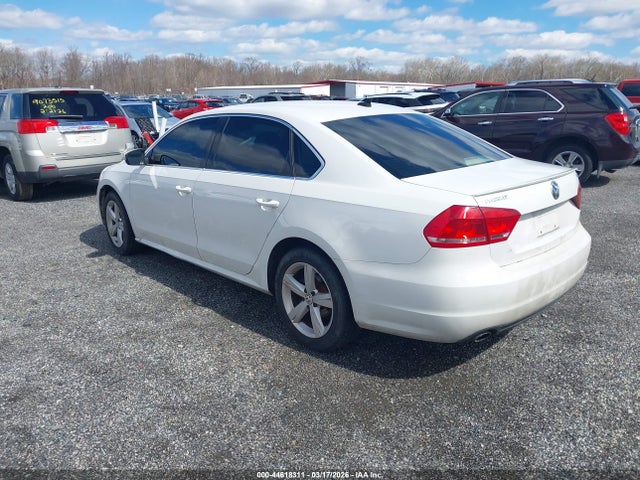 2013 Volkswagen Passat 2.0l Tdi Se მანქანა იყიდება აუქციონზე, vin: 1VWBN7A30DC007219, აუქციონის ნომერი: 44618311