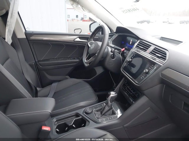 Продаж на аукціоні авто 2023 Volkswagen Tiguan 2.0t Se, vin: 3VVMB7AX2PM068258, номер лоту: 44618325