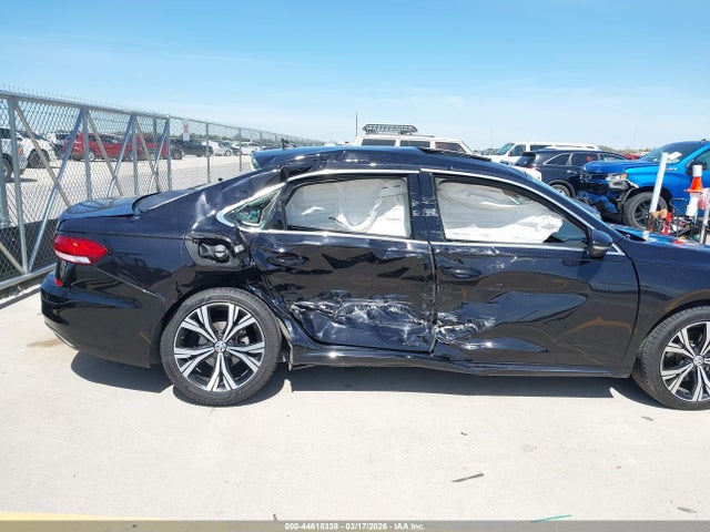 Aukcja sprzedaży 2022 Volkswagen Passat 2.0t Se, vin: 1VWSA7A39NC004588, numer aukcji: 44618338