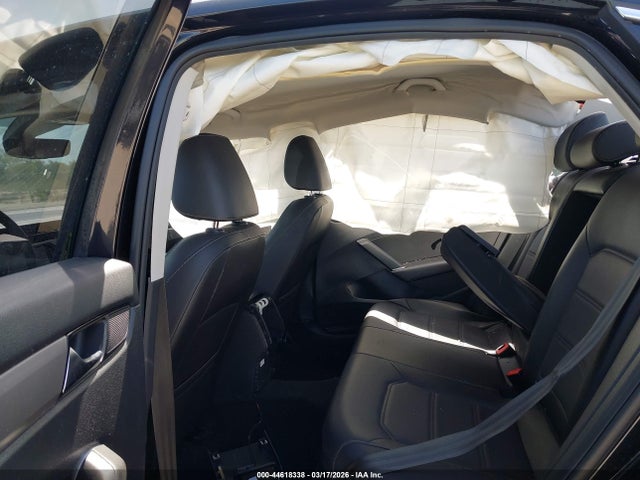 Aukcja sprzedaży 2022 Volkswagen Passat 2.0t Se, vin: 1VWSA7A39NC004588, numer aukcji: 44618338