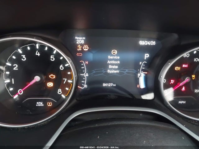 44618341 :رقم المزاد ، 3C4NJDCBXHT634308 vin ، 2017 Jeep New Compass Limited 4x4 مزاد بيع