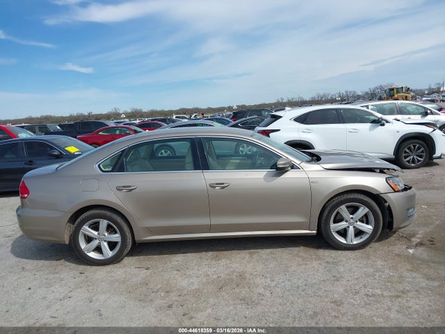 44618359 :رقم المزاد ، 1VWAS7A30FC118263 vin ، 2015 Volkswagen Passat 1.8t Limited Edition مزاد بيع
