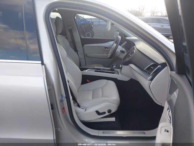 Продаж на аукціоні авто 2016 Volvo Xc90 T5 Momentum, vin: YV4102KK3G1059379, номер лоту: 44618371