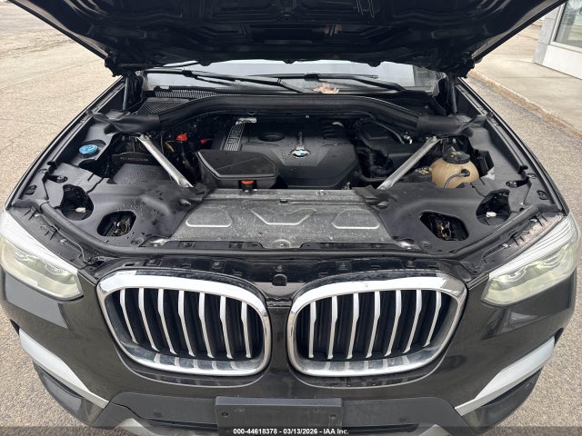 2018 BMW X3 5UXTR9C59JLC75432 Photo 9