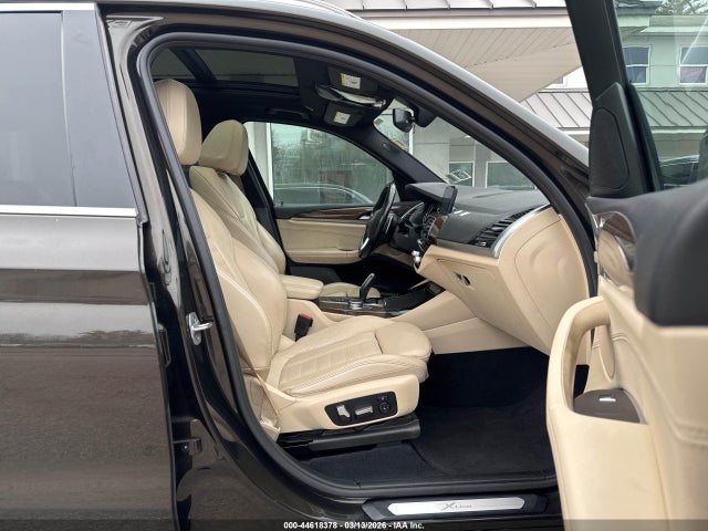 2018 BMW X3 5UXTR9C59JLC75432 Photo 4