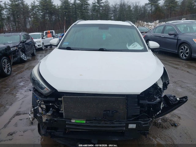 KM8J3CA47HU515866 Hyundai TUCSON SE