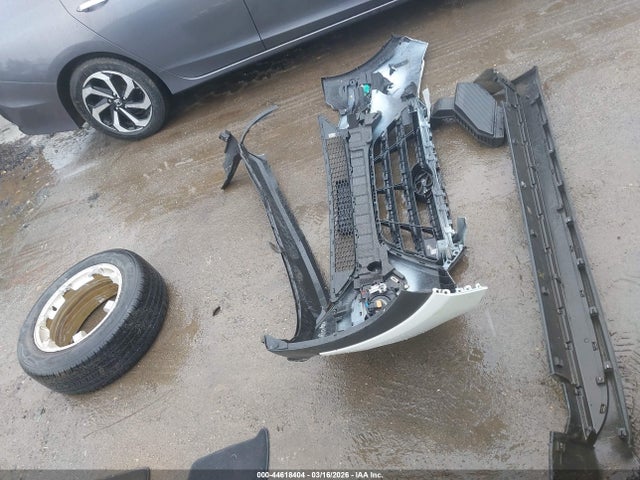KM8J3CA47HU515866 Hyundai TUCSON SE