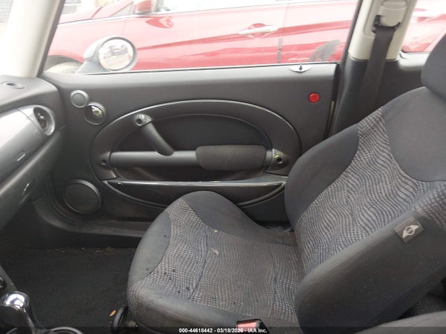 2003 MINI COOPER WMWRC33413TJ52383 Photo 4