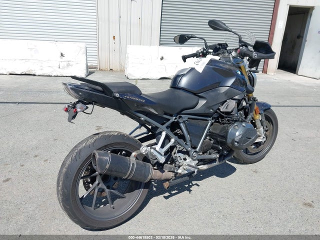 WB10A1402GZ197382 BMW R1200 R