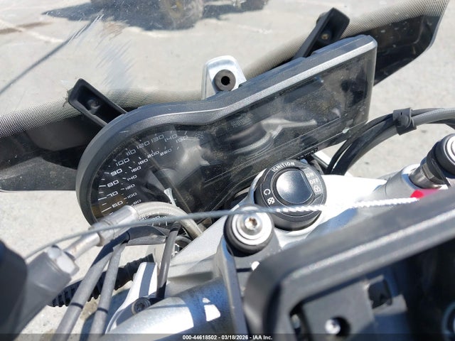 WB10A1402GZ197382 BMW R1200 R