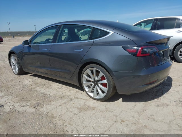 Продаж на аукціоні авто 2019 Tesla Model 3 Long Range/performance, vin: 5YJ3E1EB1KF231203, номер лоту: 44618507