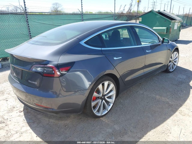 Продаж на аукціоні авто 2019 Tesla Model 3 Long Range/performance, vin: 5YJ3E1EB1KF231203, номер лоту: 44618507