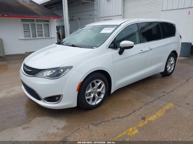 Продаж на аукціоні авто 2017 Chrysler Pacifica Touring Plus, vin: 2C4RC1BG7HR811259, номер лоту: 44618543