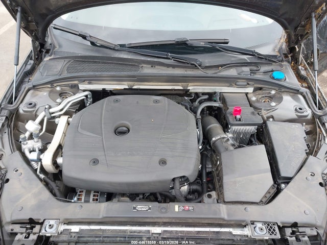 YV4102WK3N1086282 Volvo V60 Cross Country T5