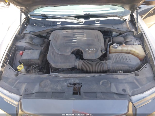 2C3CDXHG3EH274635 Dodge Charger Sxt