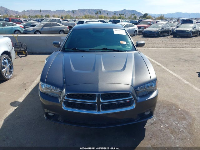 2C3CDXHG3EH274635 Dodge Charger Sxt