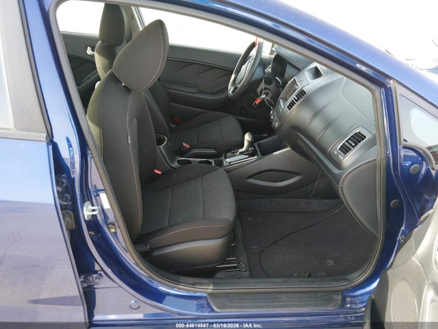 3KPFK4A77JE194137 KIA FORTE LX