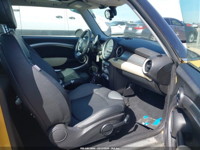 2007 MINI COOPER S WMWMF73537TV31165 Photo 4
