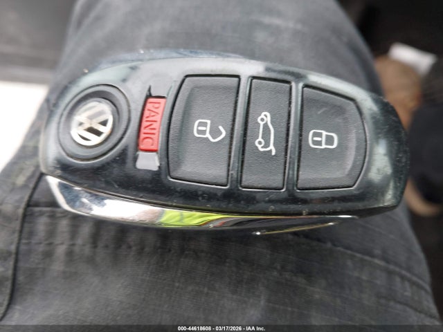 2013 VOLKSWAGEN TOUAREG WVGEF9BP2DD009196 Photo 10