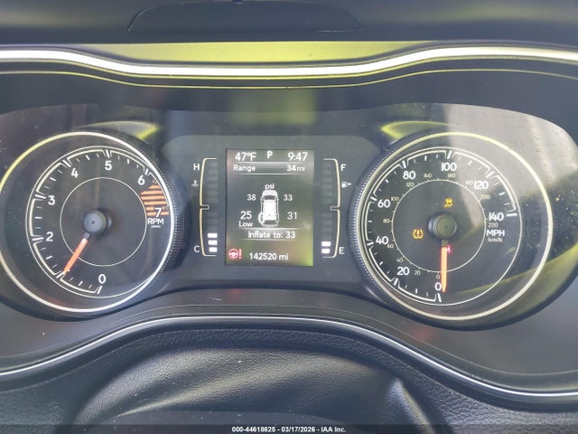 44618625 :رقم المزاد ، 1C4PJLLB2KD458130 vin ، 2019 Jeep Cherokee Altitude Fwd مزاد بيع