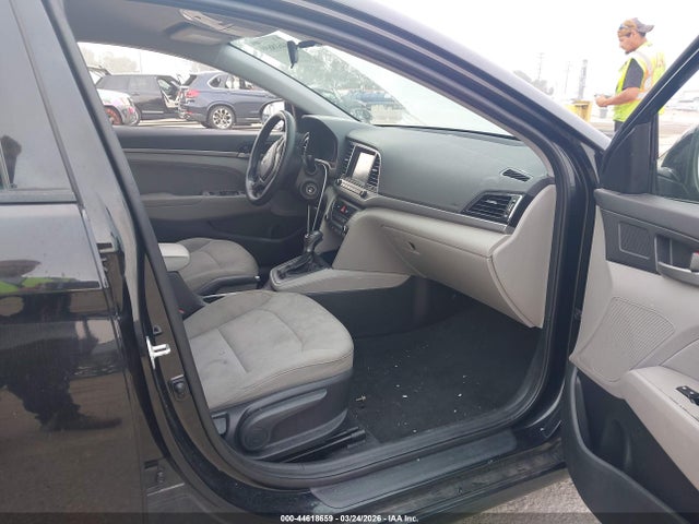 Продажа на аукционе авто 2018 Hyundai Elantra Sel, vin: 5NPD84LF2JH315341, номер лота: 44618659