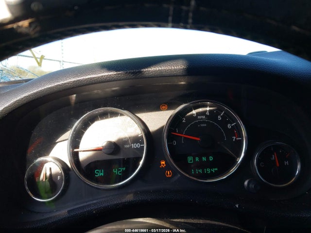1C4HJWEG4JL922327 Jeep Wrangler Jk Unlimited Sahara 4x4