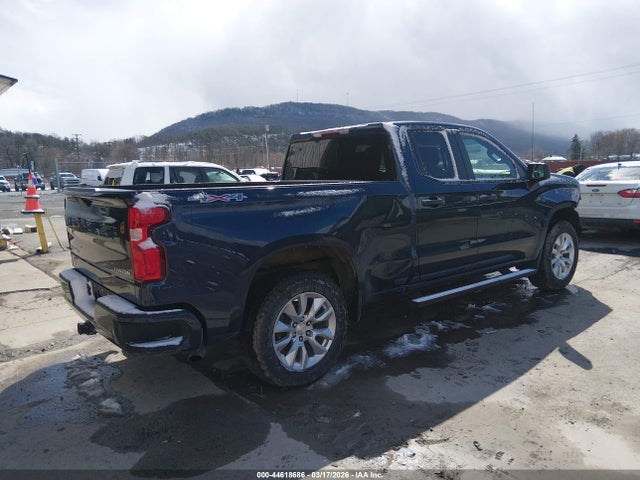 2021 CHEVROLET SILVERADO 1500 1GCRYBEK0MZ303528 Photo 3